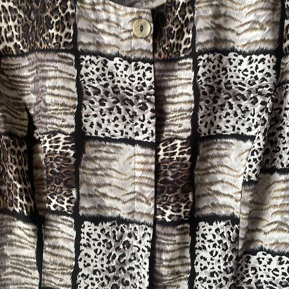 Vintage Kathy Che patchwork short sleeve button down blouse - Picture 2 of 5